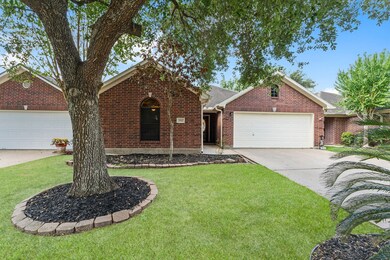 212 Live Oak Ln, Friendswood, TX 77546 - photo 4