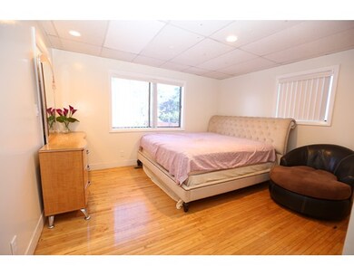 14 Whittier St, Lynn, MA 01902 - photo 3