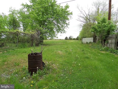 1931 Giles Mill Rd, Bunker Hill, WV 25413 - photo 4