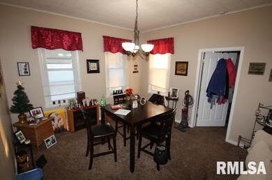 1617 E High St, Davenport, IA 52803 - photo 6
