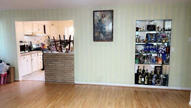 2738 Gabriel Ave, Zion, IL 60099 - photo 4