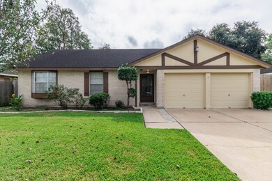 10610 Kirkglen Dr, Houston, TX 77089 - photo 2