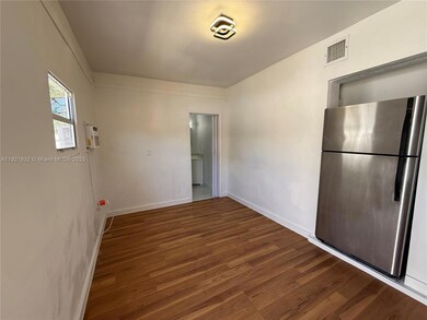 6301 Moseley St unit 2, Hollywood, FL 33024 - photo 4