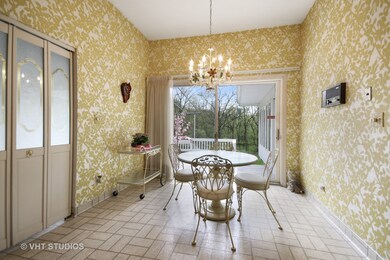 33 Strauss Ln, Olympia Fields, IL 60461 - photo 2