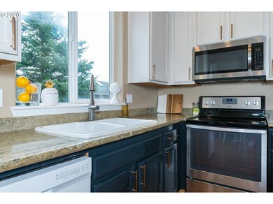 20335 Hoodview Ave, West Linn, OR 97068 - photo 6