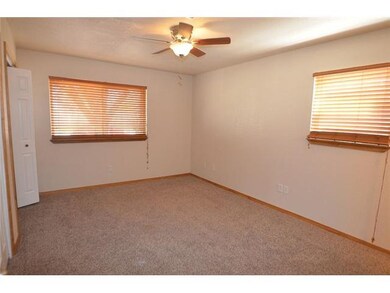 Master Bedroom. 2 large closets!