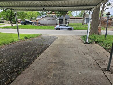 10911 Royal Pine Dr, Houston, TX 77093 - photo 3