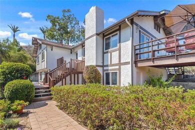 4890 Calderon Rd, Woodland Hills, CA 91364 - photo 2