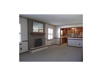 1304 NW Hearnes Ave, Blue Springs, MO 64015 - photo 4