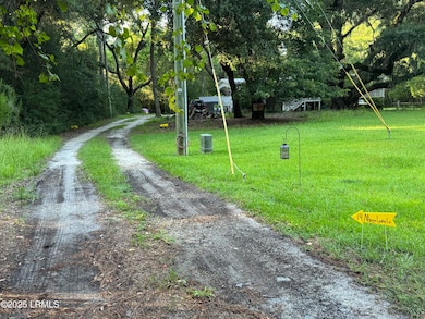 14 Maggie Lawnton Ln, Lady's Island, SC 29907 - photo 6
