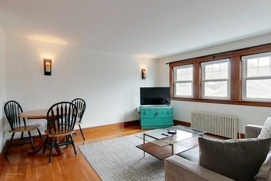 27 Vaughan Ave, Newport, RI 02840 - photo 2