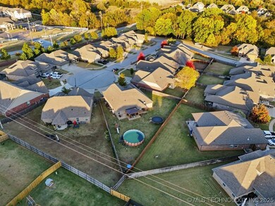 2621 W Tucson Ct, Broken Arrow, OK 74011 - photo 5