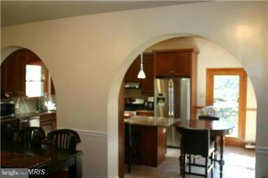 7302 Pinecastle Rd, Falls Church, VA 22043 - photo 5