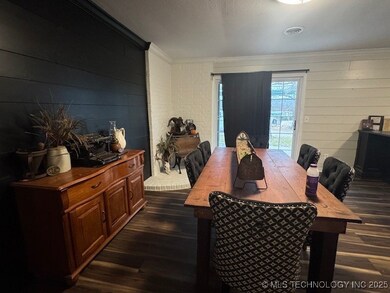 30244 Oklahoma 71 unit A, Quinton, OK 74561 - photo 3