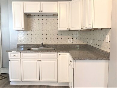 96 Nonotuck Ave unit 3R, Chicopee, MA 01013 - photo 4