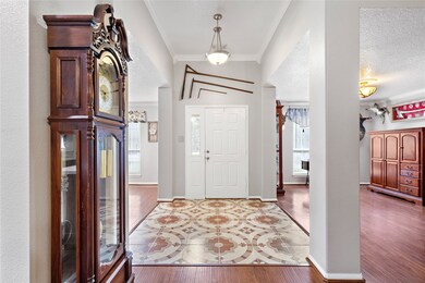 13901 Patricia Ln, Alvin, TX 77511 - photo 4