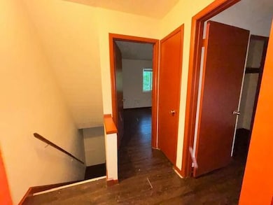 2739 Beulah Rd, Columbus, OH 43211 - photo 6