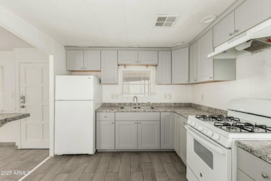 730 S Country Club Dr unit 5, Mesa, AZ 85210 - photo 5