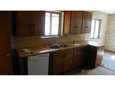 1294 Shanley Dr, Columbus, OH 43224 - photo 3