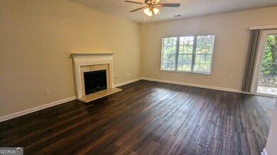 4292 Linecrest Ln, Ellenwood, GA 30294 - photo 6