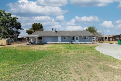 4331 Lorraine St, Shafter, CA 93263 - photo 5