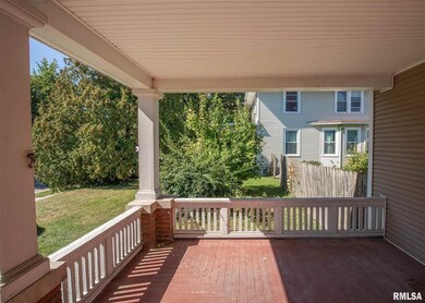 1002 W 15th St, Davenport, IA 52804 - photo 4