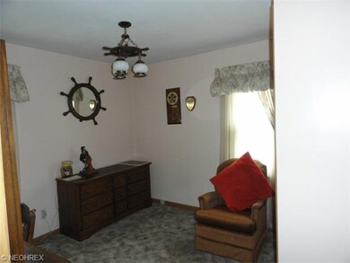 2nd bedroom on 1st floor
