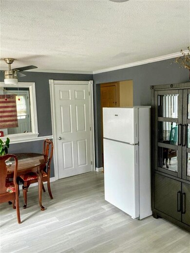 4 Strafford Rd, Dover, NH 03820 - photo 2