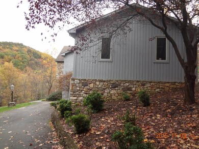Lower driveway to lower entrance