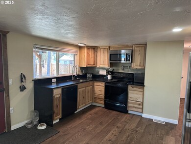 136010 Highway 97 N, Crescent, OR 97733 - photo 5