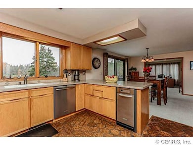 Kitchen. Efficient kitchen offers abundance of cab