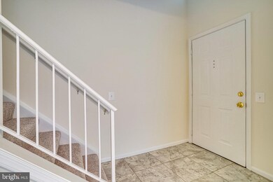 9266 Cardinal Forest Ln unit 9266D, Lorton, VA 22079 - photo 4