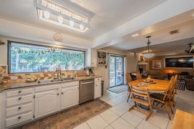 518 Meadowbrook St, Lake Dallas, TX 75065 - photo 3