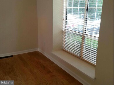 146 Edinburgh Square, Sterling, VA 20164 - photo 5