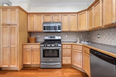 709 E 5th St unit 2, Boston, MA 02127 - photo 5