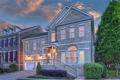 6720 Wakehurst is a corner unit with a lot of ligh