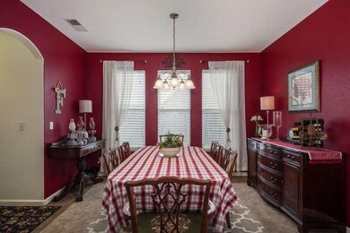 6887 E Cortland Ave, Fresno, CA 93727 - photo 7