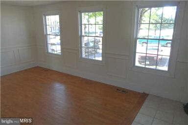 556 Burlington Ct, Edgewood, MD 21040 - photo 2