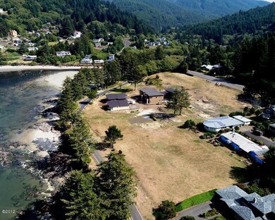 Ocean, Village & River View