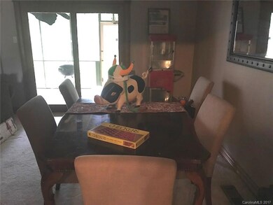 423 Windsor Ln, Statesville, NC 28677 - photo 6