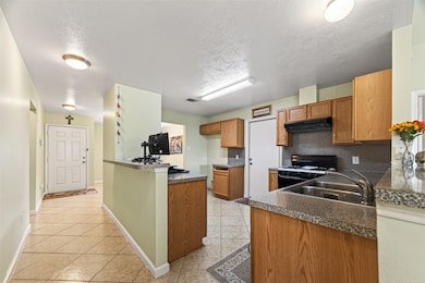 2831 Meiko Dr, Houston, TX 77045 - photo 3