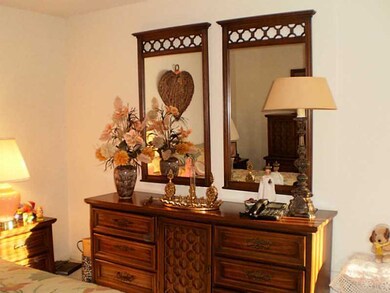 764 Williamsburg Cir unit 764, Warwick, RI 02886 - photo 5