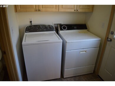 1920 Augusta St, Eugene, OR 97403 - photo 7