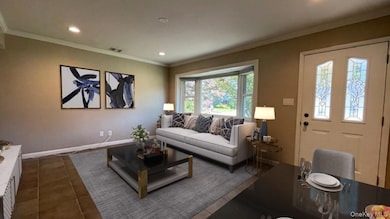 1750 Yale Ct, Wantagh, NY 11793 - photo 7