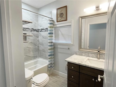 2111 Rousseau St, New Orleans, LA 70130 - photo 3