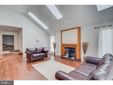 1 Southwood Dr, Cherry Hill, NJ 08003 - photo 4