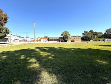 489 N Taylor Ave, Piggott, AR 72454 - photo 5