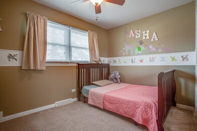 170 Kings Rd, Carpentersville, IL 60110 - photo 3