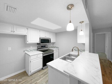 7665 Jana Ln S, Jacksonville, FL 32210 - photo 5