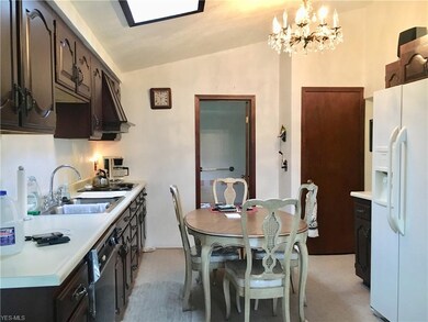 19386 Mckee Rd, Wellsville, OH 43968 - photo 2